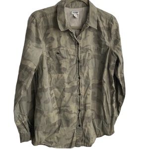 Old Navy Women’s Camouflaged Button Down